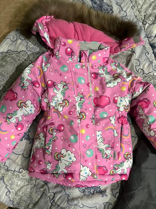 Продам дет.куртку 9000