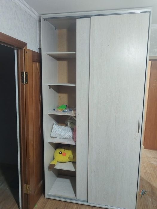 Шкаф купе.      .