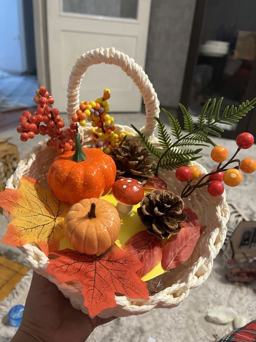 Подделки  на осень и в садик