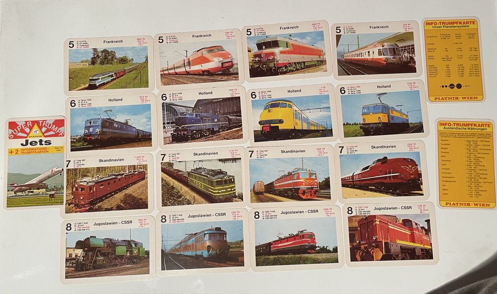 Colecție peste 300 de cartonașe cu locomotive