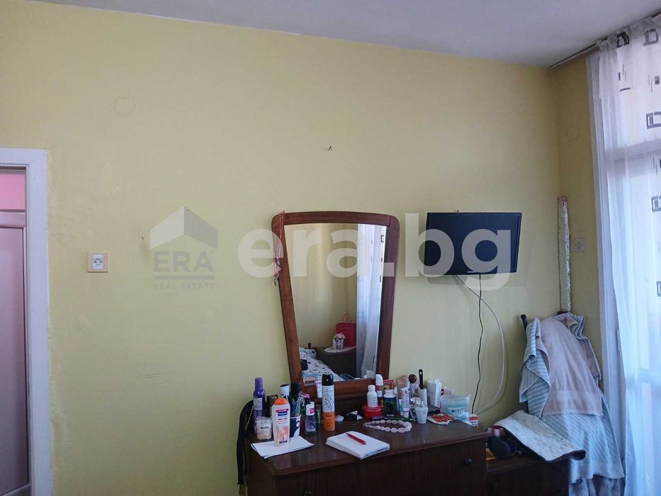 Дава се под наем Двустаен апартамент в Ямбол, Васил Левски - 45 кв.м за 76804.98 € - Снимка #9