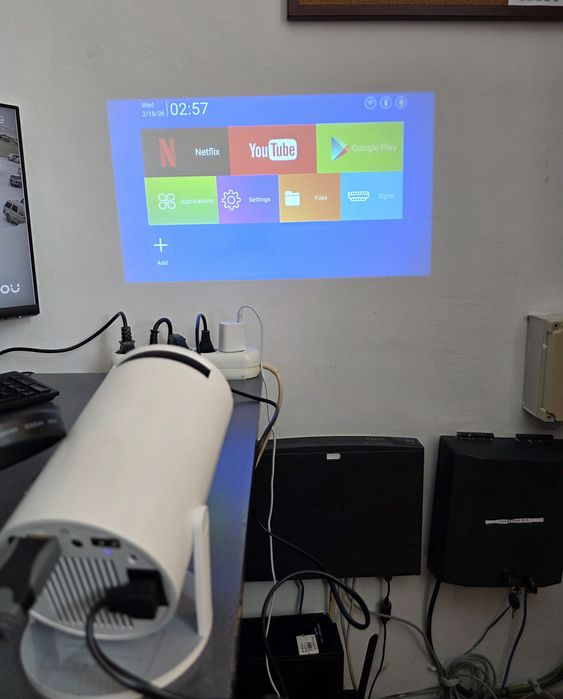 Videoproiector smart HY 300