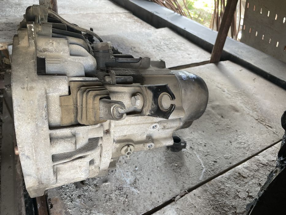 Скоростни кутий за  рено сценик /renault scenic 1.6 i