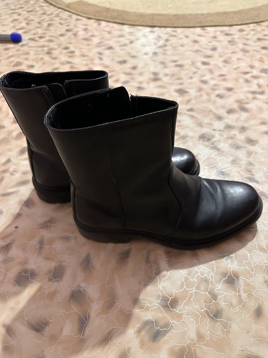 Продам мужсие сапоги 40 размер