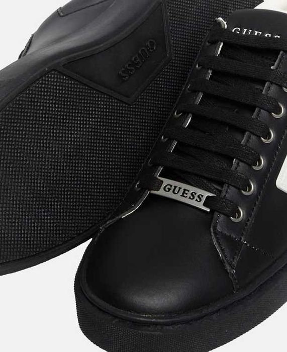 Мъжки обувки Guess