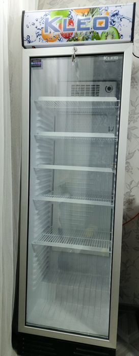 Витринный холодильник