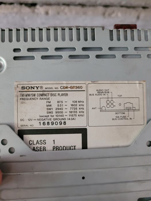 Оригинал магнитофон 100% Sony Xplod CDX-GT360