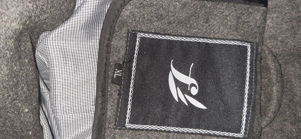 Полупальто мужское.