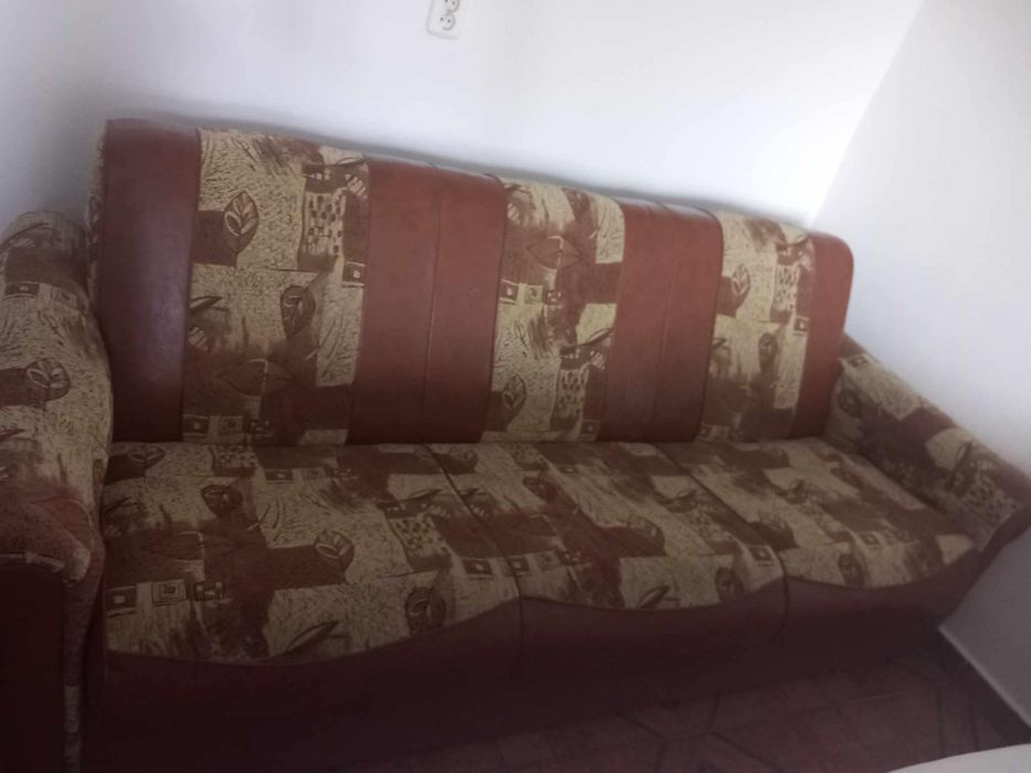 Vând canapea extensibila