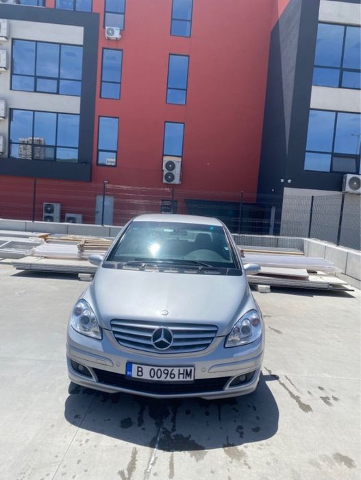 Mercedes Benz B200