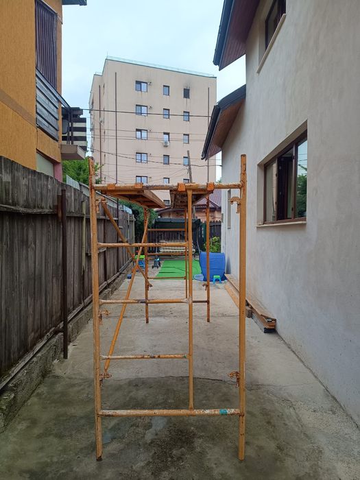 Schele constructii