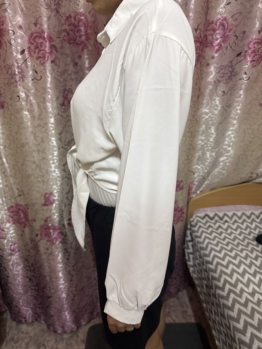 Продам рубашку белую