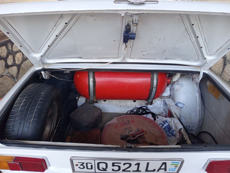 Jugli 2111 sotiladi sirochno kelishtirp sot