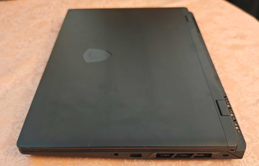 MSI Pulse 16 AI/Ultra 7 155H/RTX 4070 8GB/16GB RAM/512GB SSD/QHD 240hz