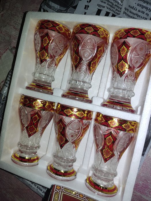 Бокалы фужеры с дизайнерским принтом 
Состояние -новые