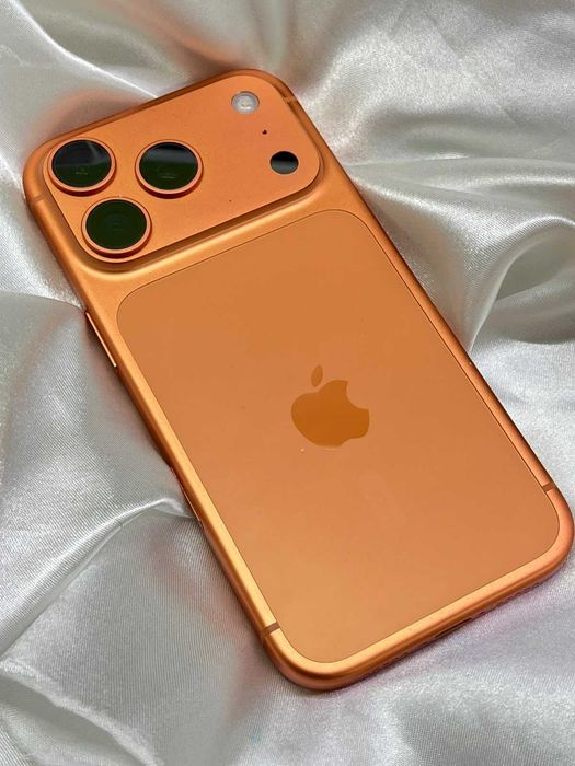 Apple iPhone 17 Pro 256GB (Балпык би)ЛОТ 123\9758