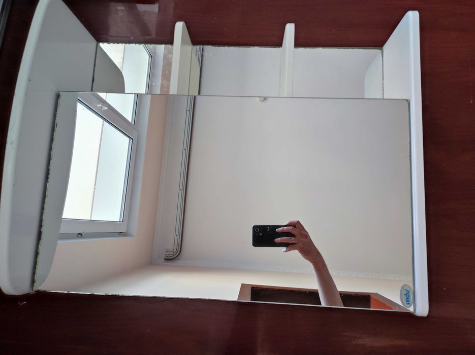 Продам шкаф с зеркалом для ванной