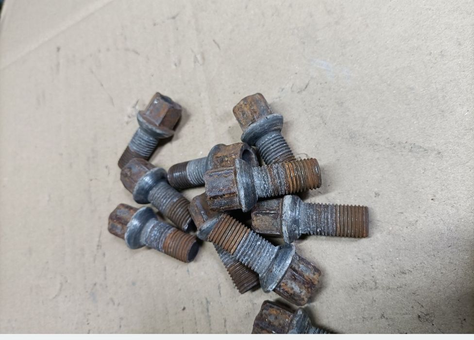 Prezoane : Audi Seat Volkswagen ... Bluza jucări