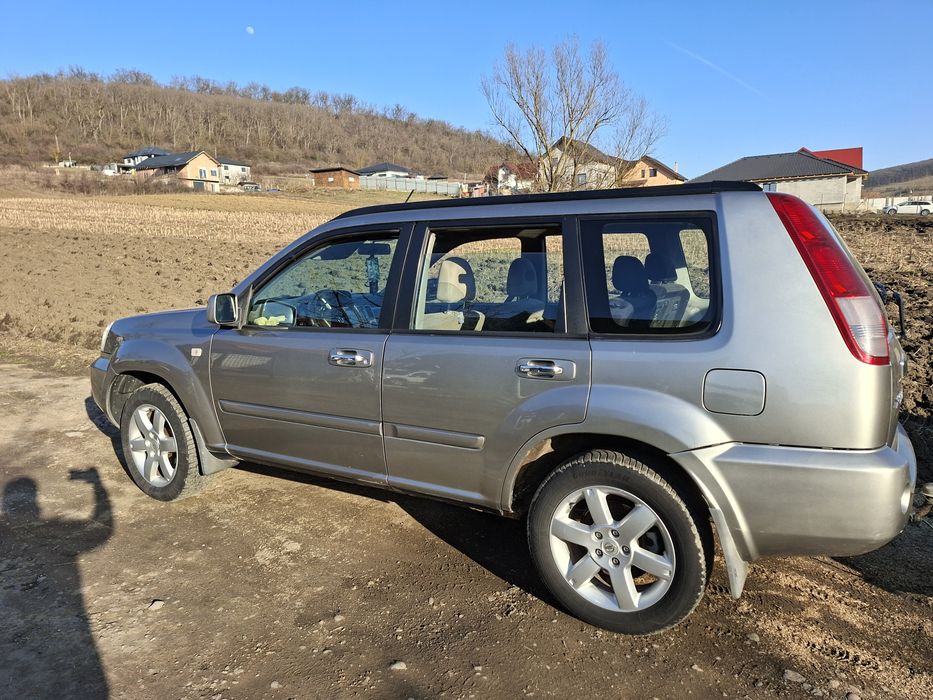 Nissan X-Trail T30