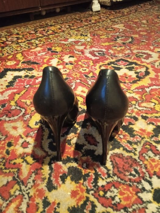 Продам туфли новые и б/у