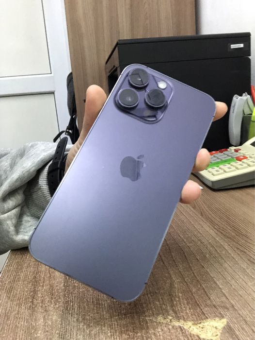Продам Айфон 14про мах оригинал