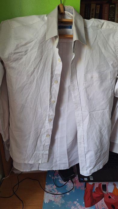 Школьные белые рубашки