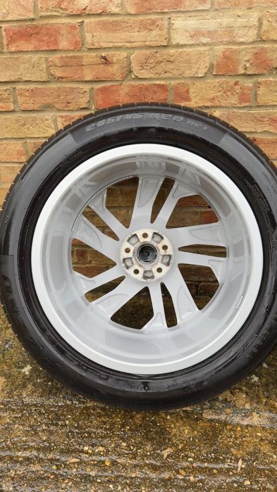 Джанти за Audi Q7 20”  с гуми Pirelli P Zero Tyres