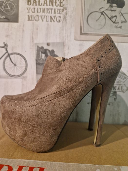 Дамски боти нови