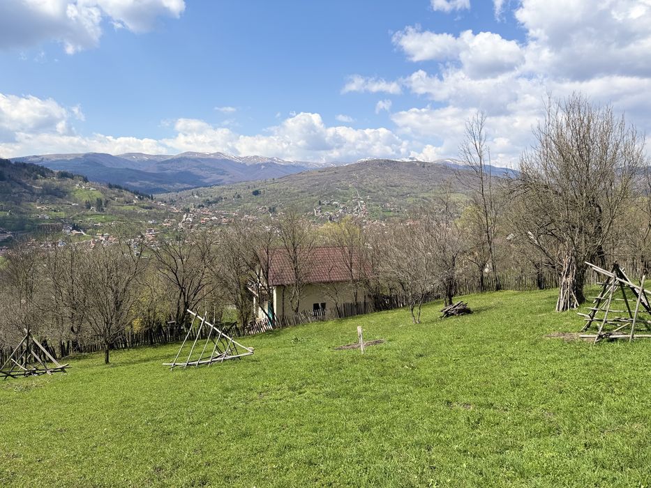 Teren intravilan 1661 mp Teșila, Valea Doftanei, vedere Munții Baiului - Vedere 3