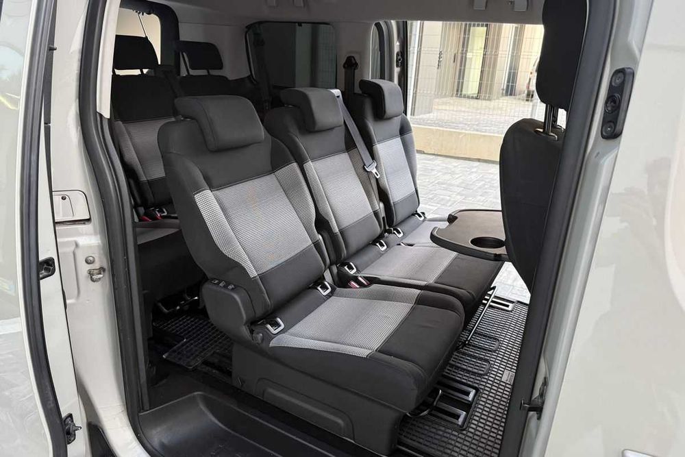 Inchiriez masina/dubita cu 7, 8 , 9 locuri V class, Opel Combo Xl, Citroen jumpy spacetourer pentru diferite evenimente