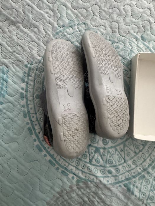 Пантофи за момче с отворени пръсти КК 25