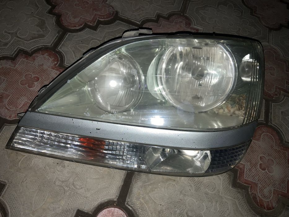 Лексус RX300 фар