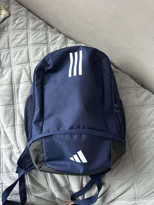 оригинальные вещи JORDAN ADIDAS