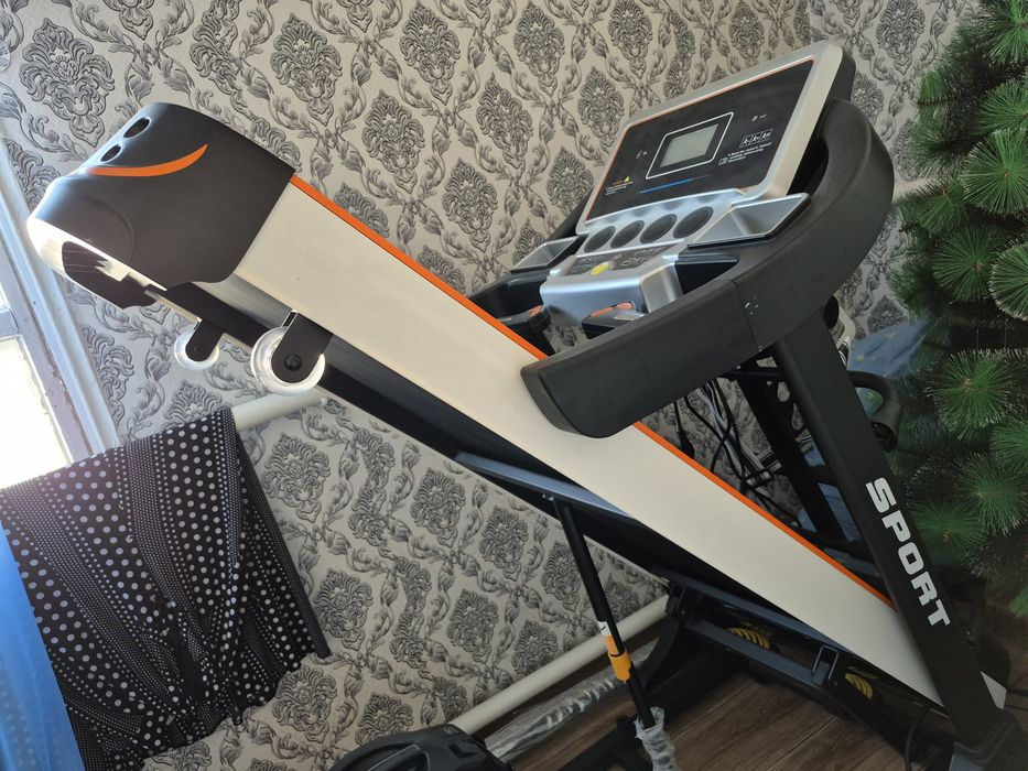 Беговая дорожка.