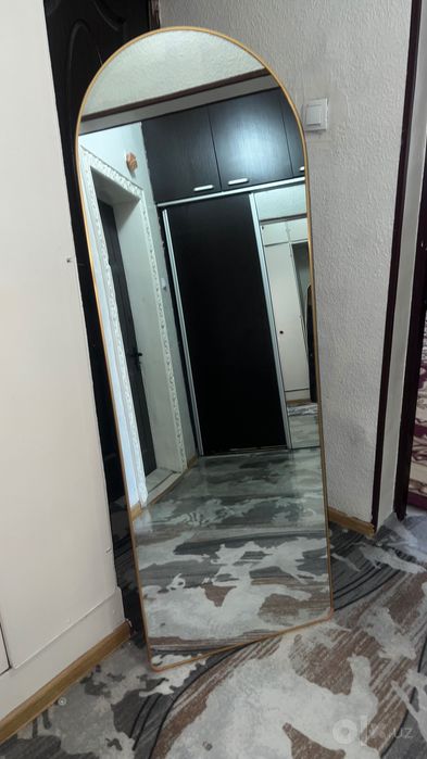 Uy uchun chiroyli dizayndagi oyna