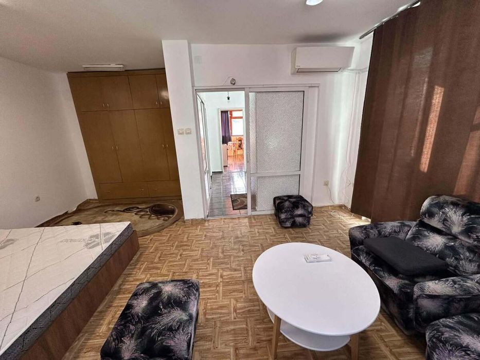 Дава се под наем Двустаен апартамент в Пловдив, Център - 60 кв.м за 350 € - Снимка #4