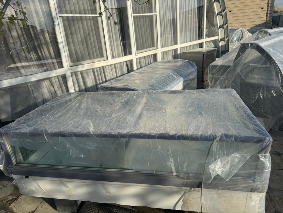 Витринный холодильник