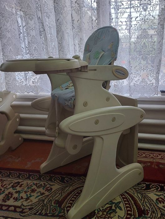 Стул для кормления