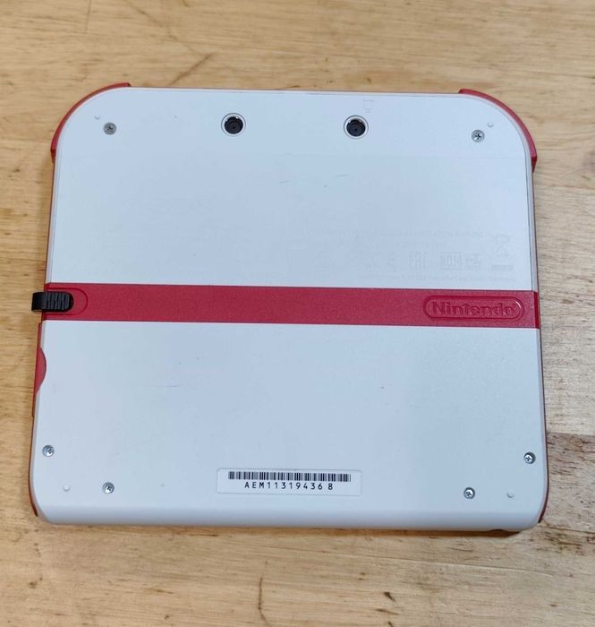 Nintendo 2DS fără încărcător