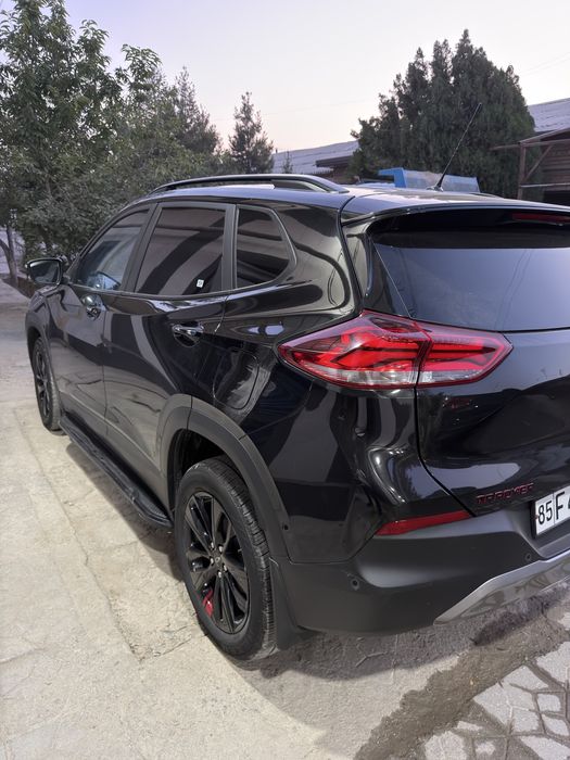 Tracker 2 redline 2025й