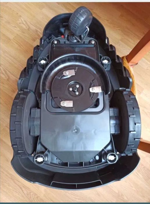 Roboți tuns iarba Gardena Smart Sileno.