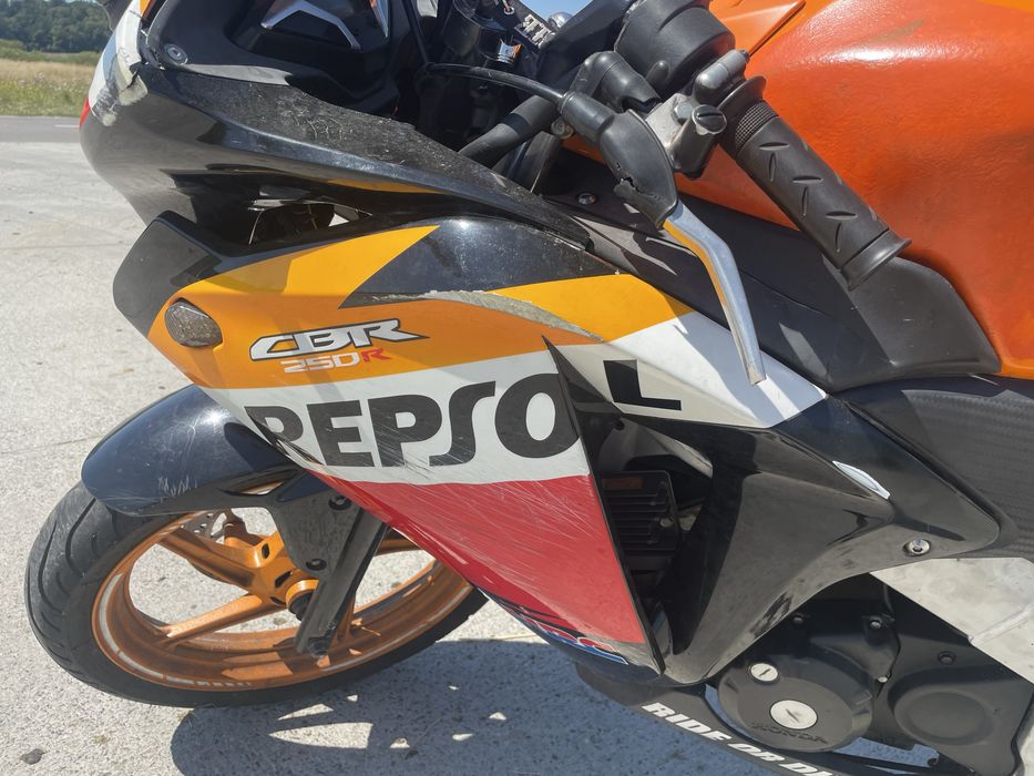 Vând Honda Cbr 125r 2015