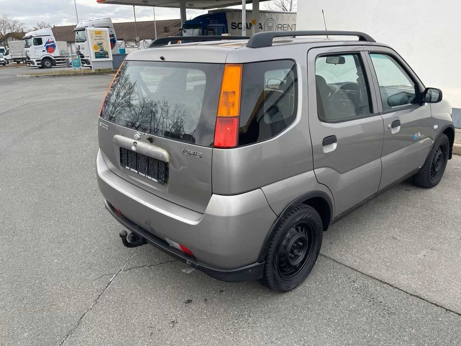 Suzuki Ignis 1.3i 4X4 2007г. На части !!!
