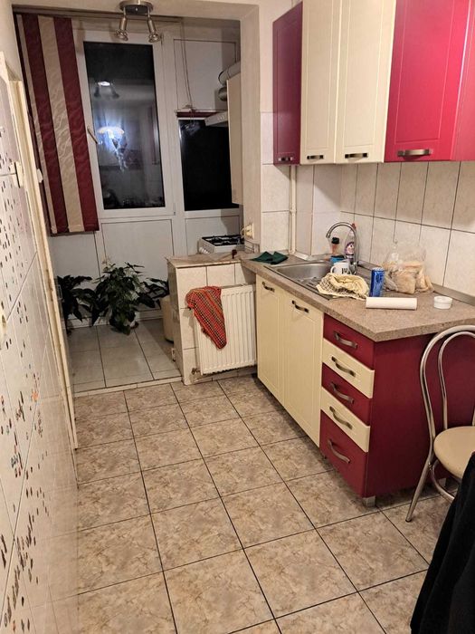 PF dau in chirie ap.3 camere in centru