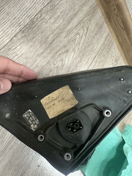 Правое зеркало на Mercedes