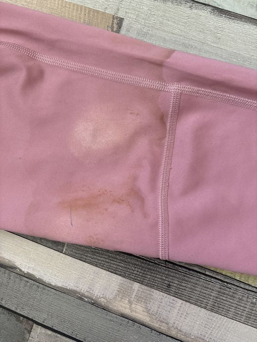Клин Nike XS/S с петно на единия крачол