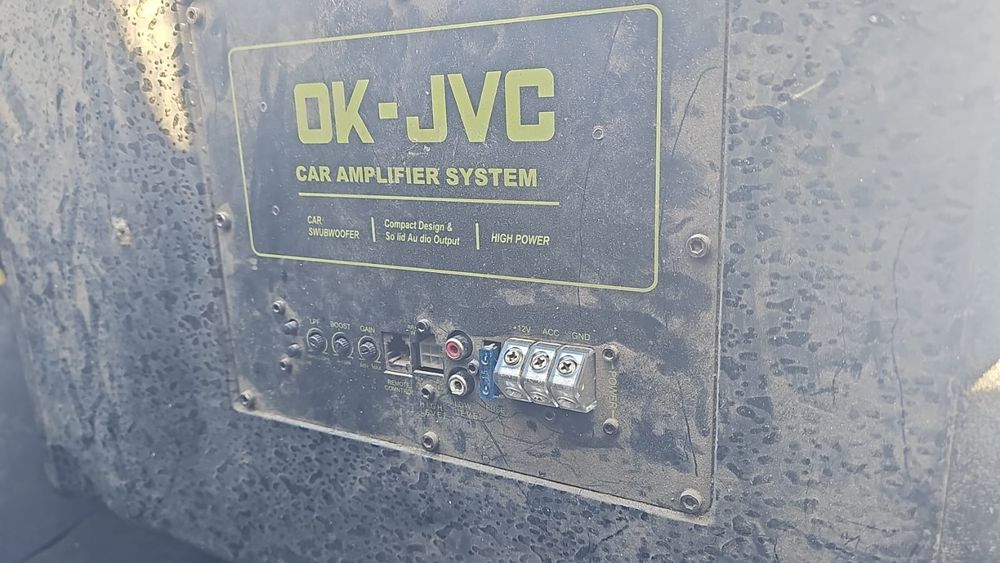 Продам сабвуфер .