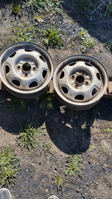 Продам два диска на митсубиси. Цена 12 000 за оба