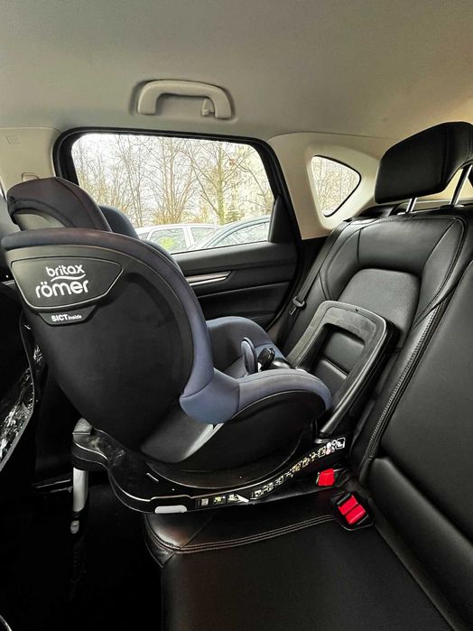 Столче за кола  Britax Römer Dualfix M I-Size 61–105 см