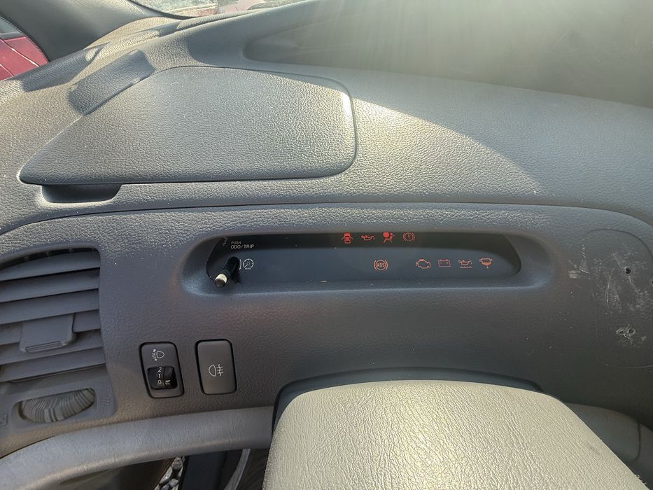 Тойота превиа  2.0Д  115 кс  2003 г на части